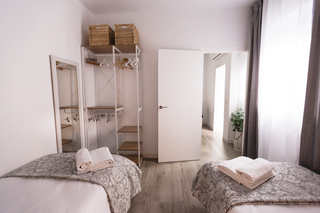 02 Dormitorio 8